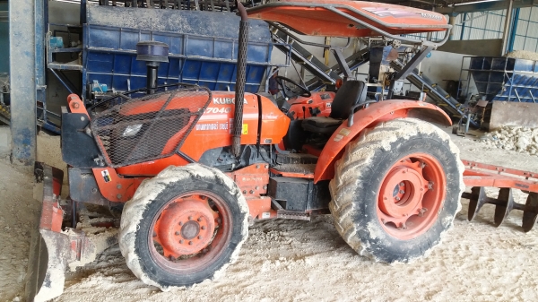 ขายรถไถ Kubota รุ่น M7040 ขายรถไถ Kubota รุ่น M7040