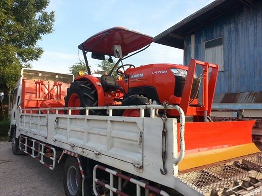 คูโบต้า L4708DT 4 WD ตัวเปล่าแน่นๆ เล่มทะเบียนพร้อม มือเดียวออกห้าง