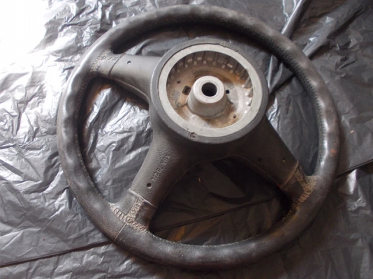 ขายพวงมาลัยเดิมๆBMW  M40