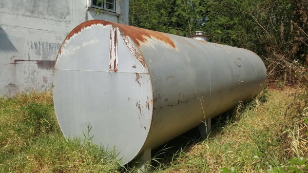 ขาย ถังน้ำมัน 15,000 ลิตร ยาว 6 เมตร สภาพดีไม่ผุครับ มี 2 ใบ