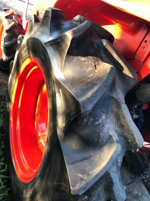 L3608SP. ปี57 609ชั่วโมง. สีเดิม 100\% L3608SP. ปี57 609ชั่วโมง. สีเดิม 100\%