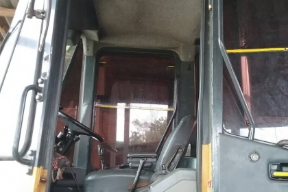 รถตัก KOMATSU WA 100 - 3E , ( รถสวย ) / ( รถทำงาน 2,6XX ชม. ) สนใจติดต่อ 081 - 6079515