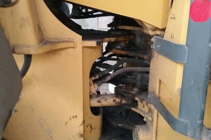 รถตัก KOMATSU WA 100 - 3E , ( รถสวย ) / ( รถทำงาน 2,6XX ชม. ) สนใจติดต่อ 081 - 6079515 รถตัก KOMATSU WA 100 - 3E , ( รถสวย ) / ( รถทำงาน 2,6XX ชม. ) สนใจติดต่อ 081 - 6079515