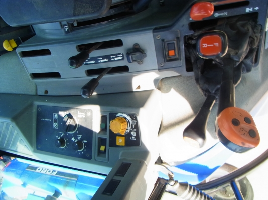 ขายรถแทรกเตอร์ล้อยาง FORD 7840 New Holland 1991 - 1995 PowerStar 40 Series มือสองจากประเทศอังกฤษ