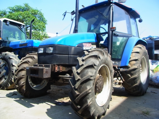 ขายรถแทรกเตอร์ล้อยาง FORD TD90 มือสองจากประเทศอังกฤษ