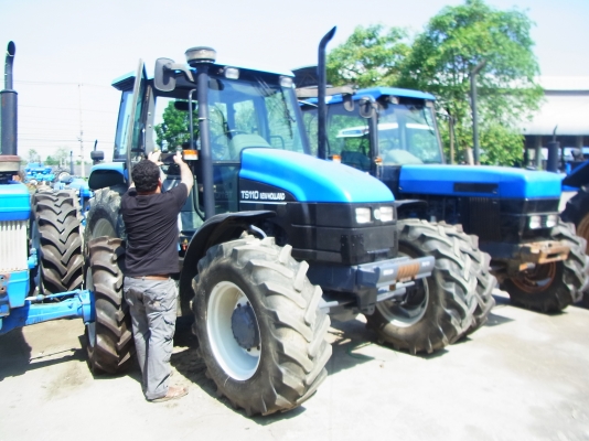 ขายรถแทรกเตอร์ล้อยาง FORD TS110 New Holland   ปี 1999 - 2003 TS Series มือสองจากประเทศอังกฤษ
