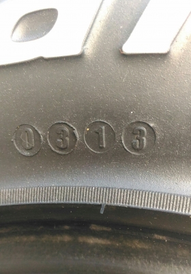 ขายยาง BF All 285/75/16 ครับ