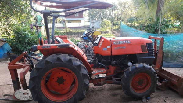 รถไถ 34 แรง ปี 51 เอกสารครบ อุปกร ผานหน้า + ผานขุดมัน ดูรถได้ที อ.กันทราลัก จ. ศรีสะเกษ พร้อมใช้ราคาเบา ฯฯฯ 140000 บาท ( ดูรถก่อนต่อ ) วันทูคอล 098 668-3479 dtac 094 283-9369 สิทธิ์ คับ รถไถ 34 แรง ปี 51 เอกสารครบ อุปกร ผานหน้า + ผานขุดมัน ดูรถได้ที อ.กันทราลัก จ. ศรีสะเกษ พร้อมใช้ราคาเบา ฯฯฯ 140000 บาท ( ดูรถก่อนต่อ ) วันทูคอล 098 668-3479 dtac 094 283-9369 สิทธิ์ คับ