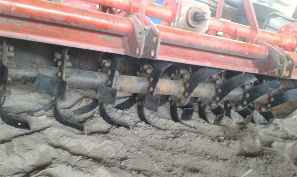 ขายโลตารี 1.6  พร้อมใช้ งาน ราคา 32000  บาท  ดูของที  จ. ศรีสะเกษ วันทูคอล 098 668-3479 dtac 094 283-9369 สิทธิ์ คับ