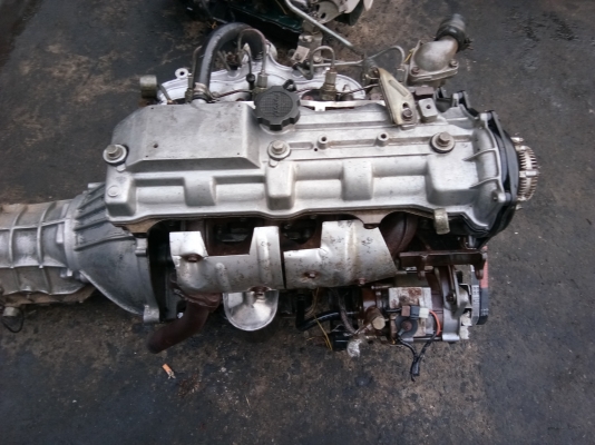 เครื่องยนต์ โตโยต้า 2200 พร้อมเกีร์ยมีเอกสาร  เครื่องสวยๆรับประกัน