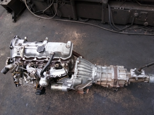 เครื่องยนต์ โตโยต้า 2200 พร้อมเกีร์ยมีเอกสาร  เครื่องสวยๆรับประกัน