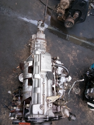 เครื่องยนต์ โตโยต้า 2200 พร้อมเกีร์ยมีเอกสาร  เครื่องสวยๆรับประกัน