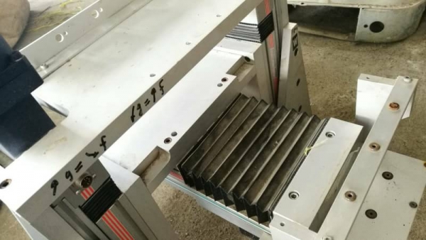 19,500บ.กทม.ส่งฟรี 083-2000058 IDline : line832923 ชุด CNC แบบสามแกนพร้อมตู้คอนโทลส่งงาน เป็นชุดประกอบสำเร็จรูปจากผู้ผลิต