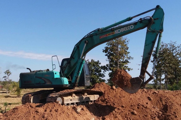 ขายด่วน KOBELCO SK200 MART-6 YN10 สภาพพร้อมใช้งาน สภาพพร้อมใช้งาน ไฟฟ้าสมบูรณ์ แอร์เย็น โซ่ช่วงล่างสวย รถทำงานดีไม่โหลด เอกสารเล่มทะเบียน