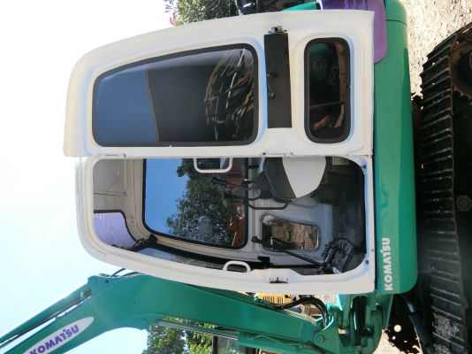 ขายรถขุด KOMATSU PC30-7 มีหัวเก๋ง พร้อมติดแอร์ ติดฟิลม์ มีกระจกสไลด์ด้านหน้า ระบบเร็ว เก่านอกมีเอกสาร  พร้อมทำสี ราคา 460,000 บาท   ร้าน วัชรัตน์ รุ่งเรืองแทรคเตอร์ สนใจติดต่อ:096-5411713 หรือ 092-5768909 (คุณวัชรัตน์) (ยินดีให้บริการ 24 ชั่วโมง)(มีVDOใช้