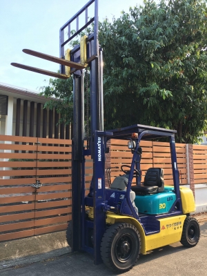 FOLKLIFT KOMATSU FG20T-12 ขนาด 2 ตัน เครื่องยนต์ H20 เบนซิล 4 สูบ "เกียร์ AUTO" FOLKLIFT KOMATSU FG20T-12 ขนาด 2 ตัน เครื่องยนต์ H20 เบนซิล 4 สูบ "เกียร์ AUTO"