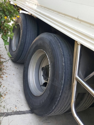 ขายรถตู้เย็น10ล้อ 240แรง ความเย็นลบ15 ขายรถตู้เย็น10ล้อ 240แรง ความเย็นลบ15