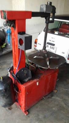 เครื่องถอดยางสภาพใหม่ ถอดได้ถึงขอบ 22"