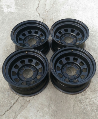 ขายล้อลาย Rock 16x8 ลบ 30 สวยๆครับ