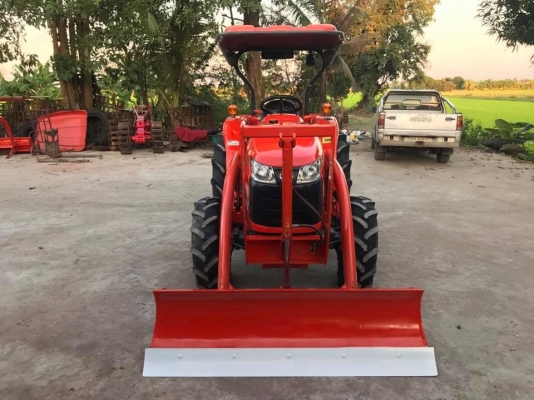 ขายรถไถคูโบต้า L3608Sp 4WD 2เพลา พร้อมอุปกรณ์ ใบมีดดันดินหน้าและผานพรวน สภาพรถ 90\% ทำงาน 500 ชั่วโมง ราคา 368,000 บาท รถจดทะเบียนปี 58 เล่มพร้อม โทรสอบถามได้เลยค่ะ 081-9136451 ขอดูรูปทาง Line:Bow6451  รถสวย สภาพพร้อมใช้งาน  เครื่องดี เกียร์ดี ยางดีทั้ง 4