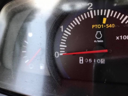 ขายรถไถคูโบต้า L3608Sp 4WD 2เพลา พร้อมอุปกรณ์ ใบมีดดันดินหน้าและผานพรวน สภาพรถ 90\% ทำงาน 500 ชั่วโมง ราคา 368,000 บาท รถจดทะเบียนปี 58 เล่มพร้อม โทรสอบถามได้เลยค่ะ 081-9136451 ขอดูรูปทาง Line:Bow6451  รถสวย สภาพพร้อมใช้งาน  เครื่องดี เกียร์ดี ยางดีทั้ง 4