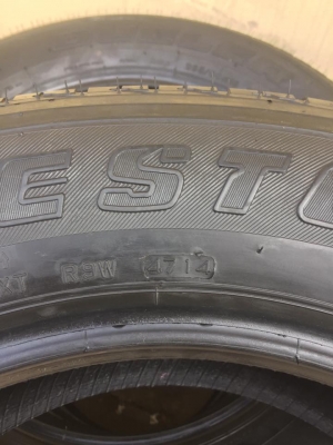 ขายยาง BRIDGESTONE DUELER H/T 684II (MADE IN SOUTH AMERICA) 265-60-18 ปลายปี14 ลงพื้นปี15 ดอกหนาจัด ไม่มีปะ ไม่มีตำหนิ ชุดละ 8,500 บาท