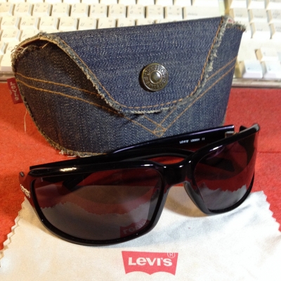 เเว่น LEVI&quot;s