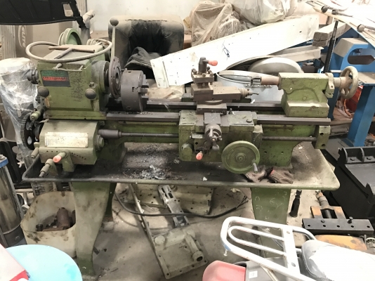 ขายกลึงตั้งโต๊ะ4ฟุตไฟ380พร้อมใช้ราคาเบาๆๆครับเหมาะแก่ร้านมอเตอร์ไซครับ0892224259