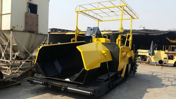 รถปูยาง Nigata NFB6C ปูได้ 4 เมตร ตีนแทรก รถเก่านอก นำเข้าจากญี่ปุ่น พร้อมใช้งาน