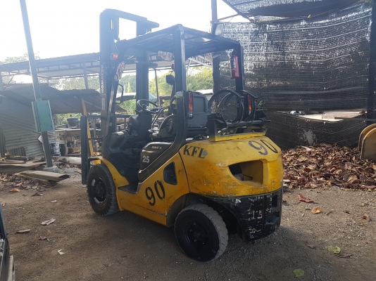 ขายรถยก2.5ตันเสา4เมตรkomatsuรุ่น17.