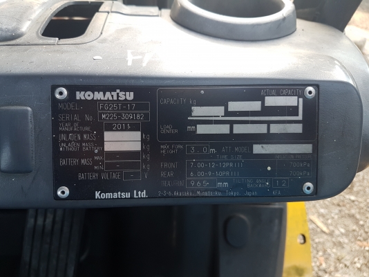 ขายรถยก2.5ตันเสา4เมตรkomatsuรุ่น17.
