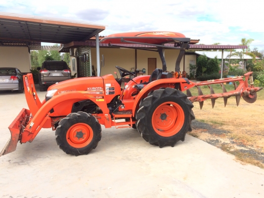 ขายL3608SP รถปี 57 ชั่วโมงการทำงาน 832 รถสวยพร้อมใช้งานทุกอย่างเดิม ไม่มีรั่วแม้แต่ที่เดี่ยว  ราคา 348000 ผานหน้า+หลัง  สนใจ 084-5486359 สุชาติ  อ. สนม จ. สุรินทร์