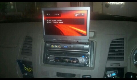 เครื่องเล่นdvd พร้อมจอสไลด์7"sonyทั้งชุด