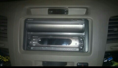 เครื่องเล่นdvd พร้อมจอสไลด์7"sonyทั้งชุด