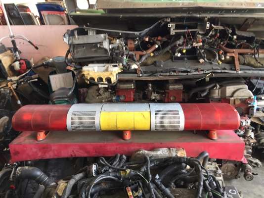 จำหน่ายไฟไซเรนดับเพลิง24V ญี่ปุ่นแท้100\%