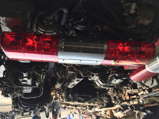 จำหน่ายไฟไซเรนดับเพลิง24V ญี่ปุ่นแท้100\%