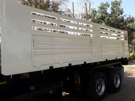 ขาย HINO MEGA 344 แม่ลูกปี58 รถสวย พร้อมใช้งาน ราคาต่อลองได้ ครับ ยาง90\% รถสภาพเหมือนรถใหม่เลยครับ