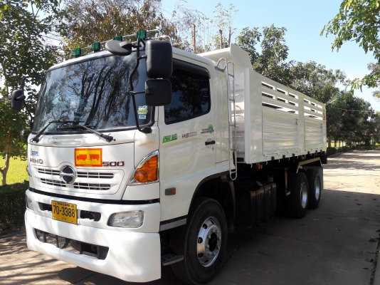ขาย HINO MEGA 344 แม่ลูกปี58 รถสวย พร้อมใช้งาน ราคาต่อลองได้ ครับ ยาง90\% รถสภาพเหมือนรถใหม่เลยครับ