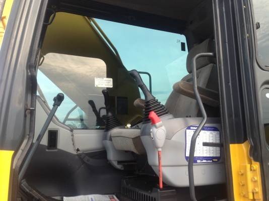 ขาย KOMATSU PC200-7 รถปี 2014 รุ่น7 ตัวสุดท้าย 6500 ชม สีเดิมทั้งคัน สนใจติดต่อโดยตรง 081-4283210