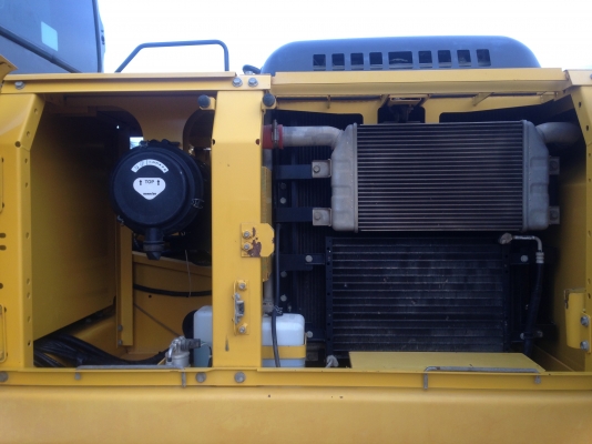 ขาย KOMATSU PC200-7 รถปี 2014 รุ่น7 ตัวสุดท้าย 6500 ชม สีเดิมทั้งคัน สนใจติดต่อโดยตรง 081-4283210