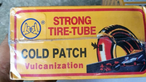 120บ. 4กล่อง ขึ้นไป ส่งฟรี 083-2000058 IDline : line832923 ชุดปะยางเอนกประสงค์ STRONG TIRE -TUBE แบบ