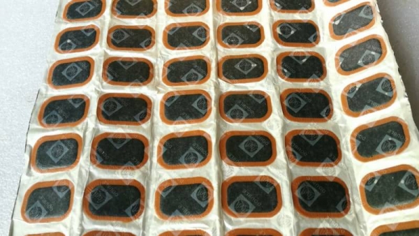 120บ. 4กล่อง ขึ้นไป ส่งฟรี 083-2000058 IDline : line832923 ชุดปะยางเอนกประสงค์ STRONG TIRE -TUBE แบบ