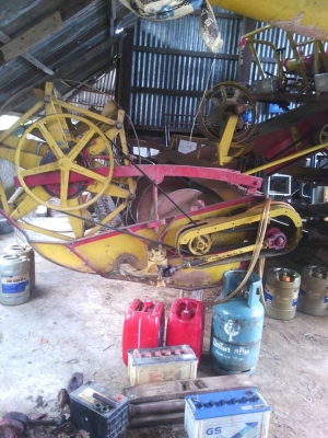 ขายรถเกี่ยวข้าว เกษตรพัฒนา ปลดหนี้195ช่วงล่าง10ปั๊มไดกิ้น22 มอเตอร์90อุ้ม2.5 ทำงานทุกปี