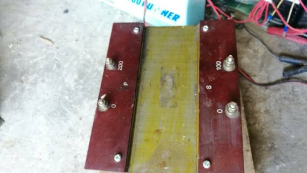 1,400บ.ส่งฟรี 083-2000058 IDline : line832923 หม้อแปลงไฟขนาดกำลัง1500W.จาก220V.เป็น100-115V.ยี่ห้อ C
