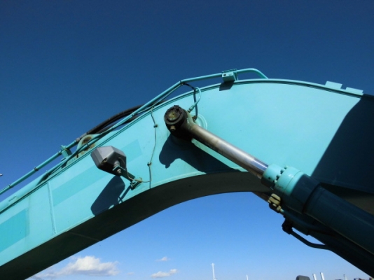 kobelco SK135 YV05รถปี2008สภาพขั้นเทพมีใบดัน ใบแทรค 60ซ.ม หน้าใช้มากๆ