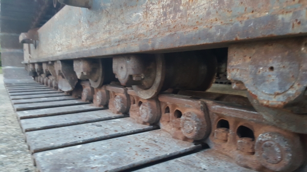 kobelco SK 200 เก่าญี่ปุ่นสภาพสวยจัดใบแทรค80ซ.ม หนาสุดๆช่วงล่าง100\%สนใจติดต่อ081-9863811 นุนครปฐม