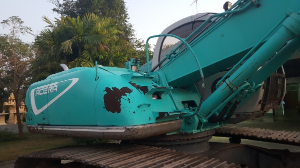 kobelco SK 200 เก่าญี่ปุ่นสภาพสวยจัดใบแทรค80ซ.ม หนาสุดๆช่วงล่าง100\%สนใจติดต่อ081-9863811 นุนครปฐม