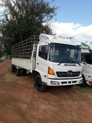 ขาย6ล้อHINO MEGA150 ปี48กระบะยาว5.50เมตร มีคอกแผงเสริมข้าง เอกสารทะเบียนครบ ติดต่อ 080-7964423 085-7