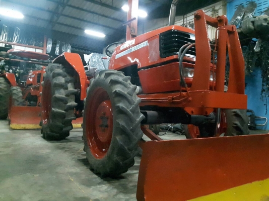 ขายคูโบต้า  M5000su  ดันหน้า