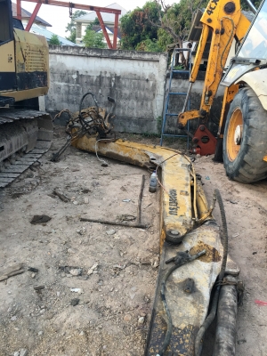 ขายด่วน ปูม+อามพร้อมกระบอก KOMATSU PC60-5 ขายด่วน ปูม+อามพร้อมกระบอก KOMATSU PC60-5